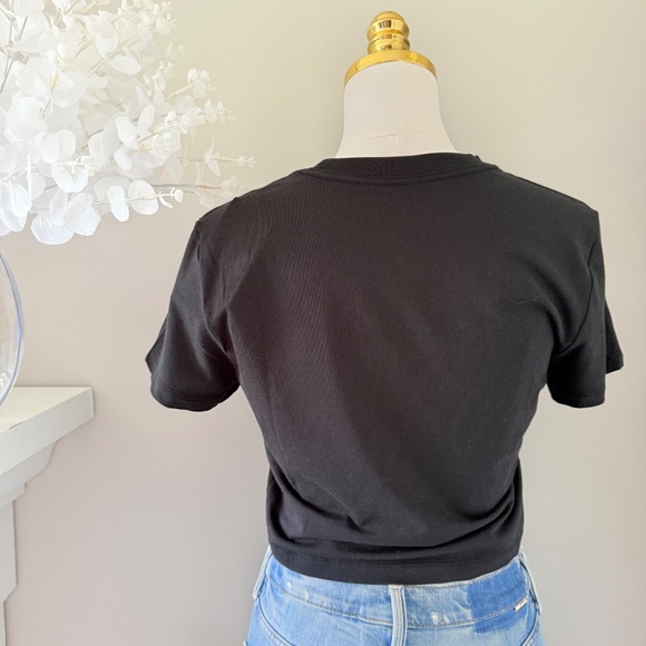 Nike Slim Fit Tee in Black, Sz M (NWT) - Picture 3 of 4